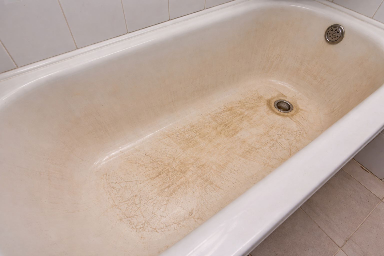 Акриловая ванна до реставрации